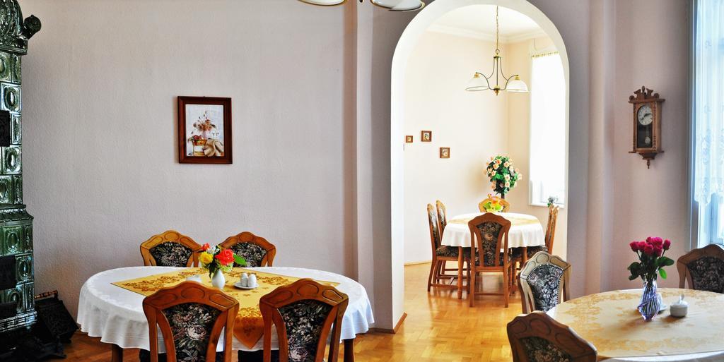 Pension Habermannova Vila Bludov  Exteriör bild