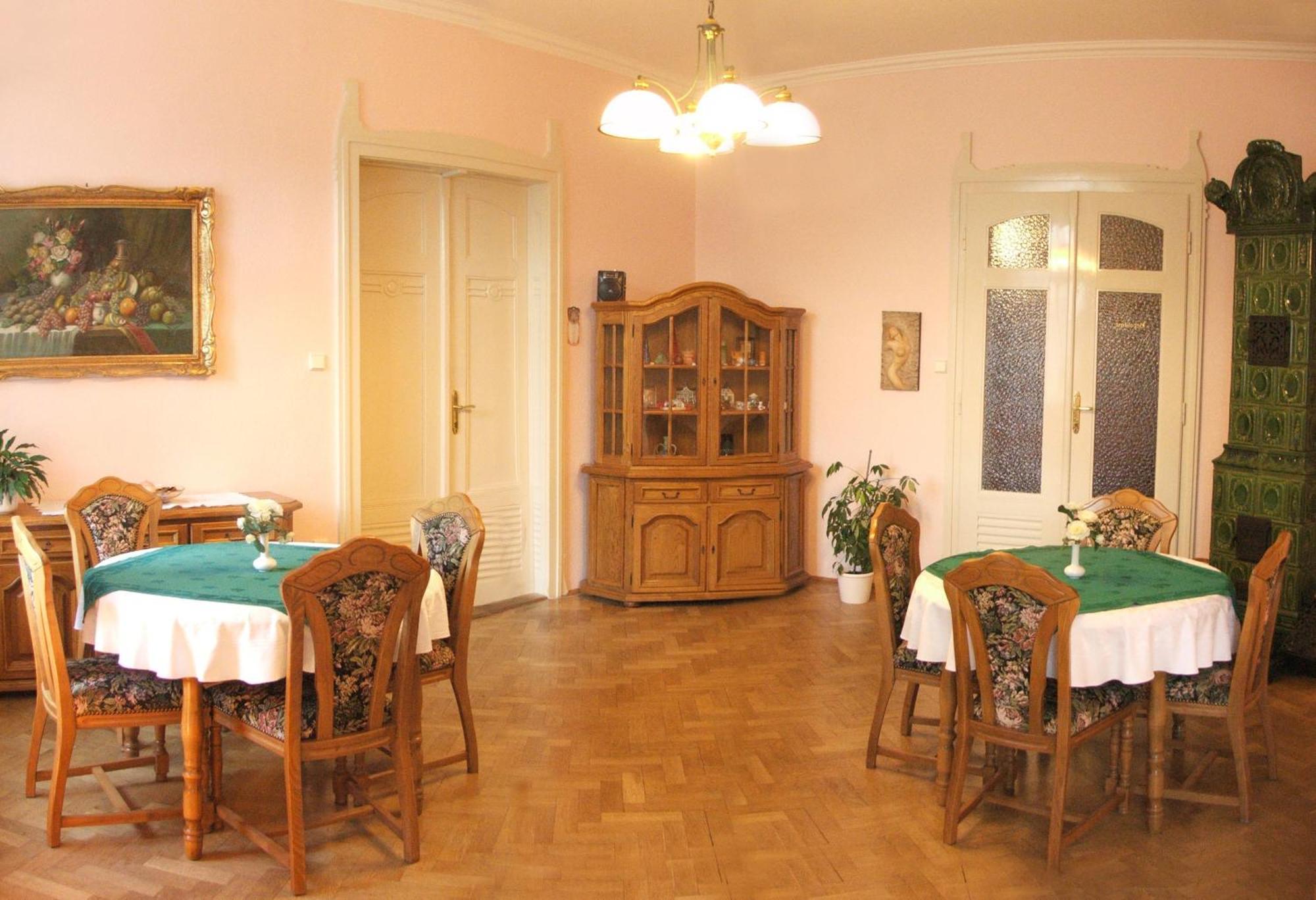 Pension Habermannova Vila Bludov  Exteriör bild