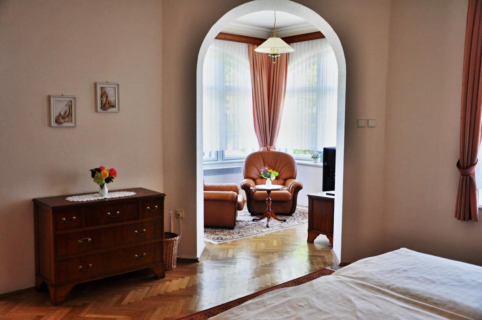 Pension Habermannova Vila Bludov  Rum bild